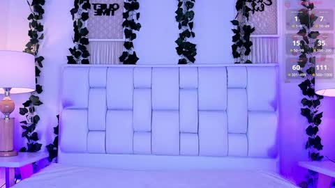 Mia online show from April 3, 2026, 11:30 am