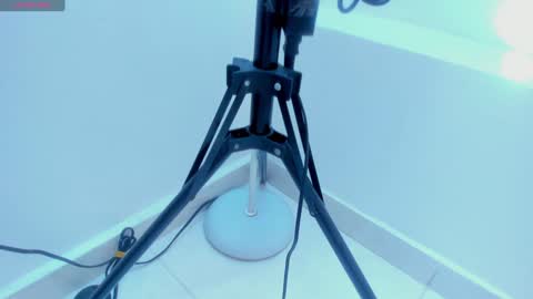 Snapshot of miaa_roldan chatting on January 17, 2025, 11:18 pm Miaa online show from January 17, 2025, 11:18 pm