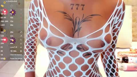 Snapshot of miaa_roldan chatting on February 27, 2025, 8:06 am Miaa online show from February 27, 2025, 8:06 am