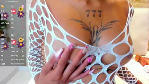 Snapshot of miaa_roldan chatting on February 27, 2025, 7:58 pm Miaa online show from February 27, 2025, 7:58 pm