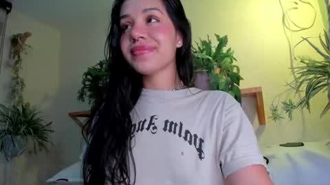 Snapshot of miaa_rose__ chatting on January 10, 2025, 6:28 pm Miaa online show from January 10, 2025, 6:28 pm