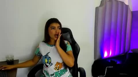 Snapshot of miaa_rosse_23 chatting on October 19, 2025, 12:39 pm Mia online show from October 19, 2025, 12:39 pm