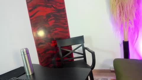 miaa_sccott_ online show from November 24, 2025, 11:54 am