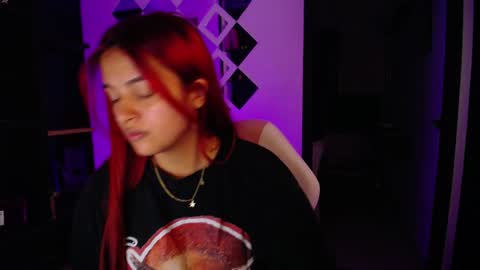 Snapshot of miaaa_mo chatting on December 2, 2024, 4:42 am Ma online show from December 2, 2024, 4:42 am