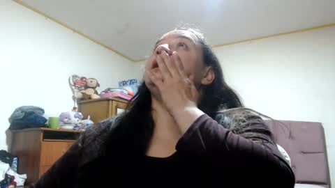 MIA online show from June 25, 2026, 3:17 am