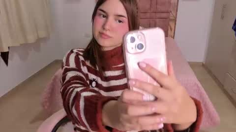 Mia  online show from July 21, 2026, 3:53 am