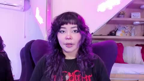 Snapshot of miaamane chatting on November 5, 2025, 4:01 am Mia online show from November 5, 2025, 4:01 am