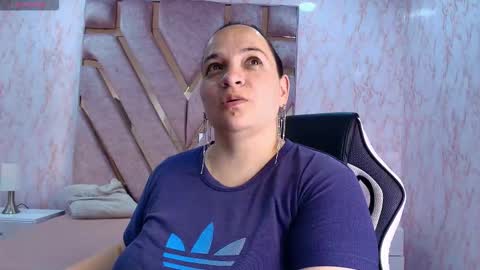 Im Miss Mia online show from December 13, 2025, 8:36 pm