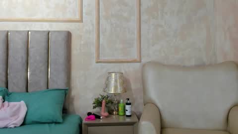 Miaasummer online show from March 12, 2026, 11:27 am