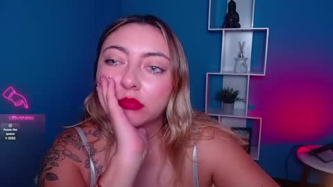 Snapshot of miaawild chatting on December 9, 2024, 4:05 pm Andrea online show from December 9, 2024, 4:05 pm