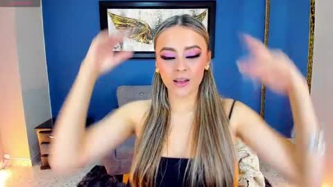 Snapshot of miacarperrlux chatting on February 13, 2025, 9:06 pm MiaCarper online show from February 13, 2025, 9:06 pm