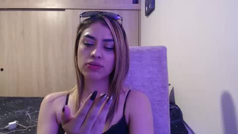 Snapshot of miacollings1 chatting on November 23, 2025, 2:55 am Miia online show from November 23, 2025, 2:55 am