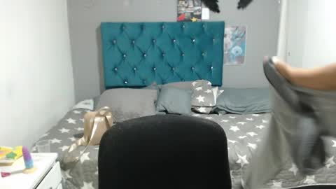 miacumgirl online show from April 6, 2026, 12:17 pm