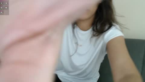 Snapshot of miadesir chatting on June 4, 2026, 8:59 pm miadesir online show from June 4, 2026, 8:59 pm