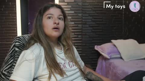 Snapshot of miadimota chatting on February 14, 2025, 2:50 am Mia online show from February 14, 2025, 2:50 am