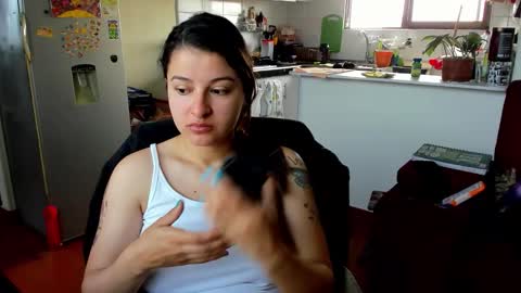 Snapshot of miadimota chatting on October 4, 2025, 6:50 pm Mia online show from October 4, 2025, 6:50 pm