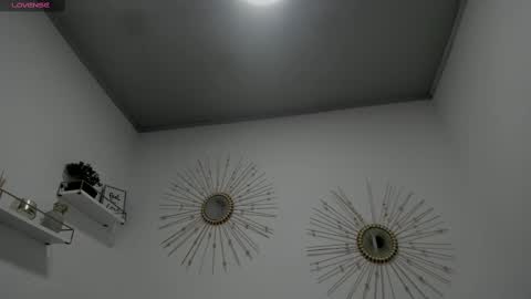 Miah Collins online show from October 22, 2025, 11:21 am