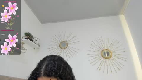 Miah Collins online show from January 6, 2026, 8:07 am