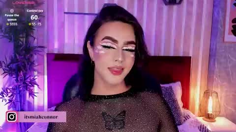 Snapshot of miah_connor chatting on November 11, 2025, 7:47 pm Mia Connor online show from November 11, 2025, 7:47 pm