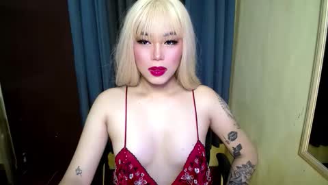 Snapshot of miah_here chatting on September 27, 2025, 2:49 am Miah online show from September 27, 2025, 2:49 am