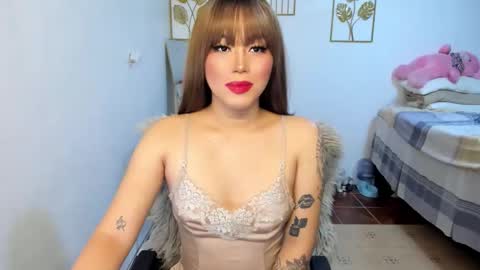 Snapshot of miah_here chatting on October 16, 2025, 10:22 pm Miah online show from October 16, 2025, 10:22 pm