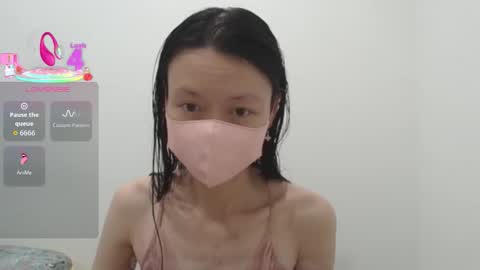 miahchan68 online show from September 30, 2025, 2:11 pm