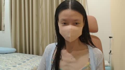 miahchan68 online show from March 28, 2026, 3:11 pm