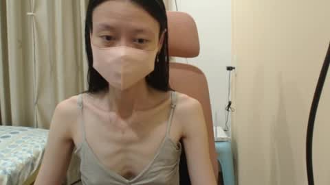 miahchan68 online show from April 10, 2026, 3:28 pm