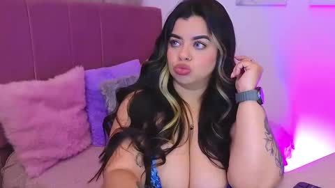 Snapshot of miahjoness chatting on September 16, 2025, 10:44 pm Miah Joness online show from September 16, 2025, 10:44 pm