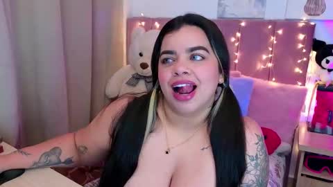 Snapshot of miahjoness chatting on November 7, 2025, 1:16 am Miah Joness online show from November 7, 2025, 1:16 am