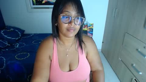 miajoseph_ online show from January 22, 2025, 5:37 am