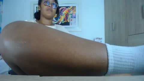 miajoseph_ online show from February 13, 2025, 7:35 am