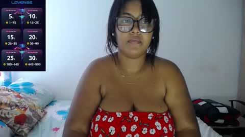 miajoseph_ online show from October 23, 2025, 7:56 pm