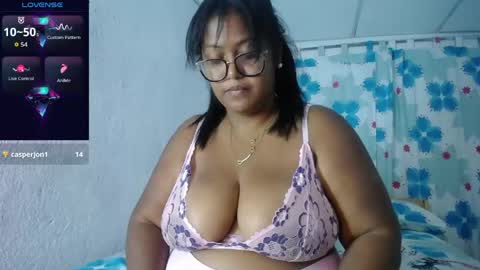 miajoseph_ online show from April 18, 2026, 2:26 am