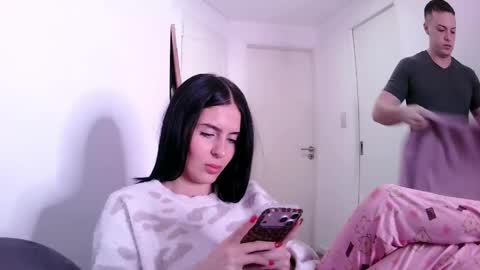 HotLatinxCouplexxx online show from June 3, 2026, 10:59 pm