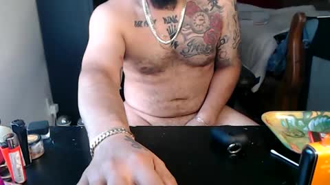 Snapshot of miaking chatting on October 8, 2025, 5:54 pm Mark online show from October 8, 2025, 5:54 pm