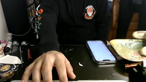 Snapshot of miaking chatting on January 17, 2026, 7:24 am Mark online show from January 17, 2026, 7:24 am