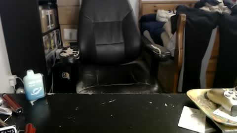 Snapshot of miaking chatting on March 2, 2026, 7:15 am Mark online show from March 2, 2026, 7:15 am