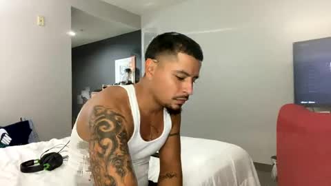 Snapshot of miamiclos1 chatting on December 9, 2024, 4:45 am miamiclos1 online show from December 9, 2024, 4:45 am