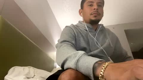 Snapshot of miamiclos1 chatting on January 5, 2025, 5:09 am miamiclos1 online show from January 5, 2025, 5:09 am