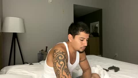 Snapshot of miamiclos1 chatting on January 21, 2025, 10:19 am miamiclos1 online show from January 21, 2025, 10:19 am