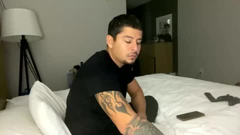 Snapshot of miamiclos1 chatting on January 24, 2025, 10:00 am miamiclos1 online show from January 24, 2025, 10:00 am