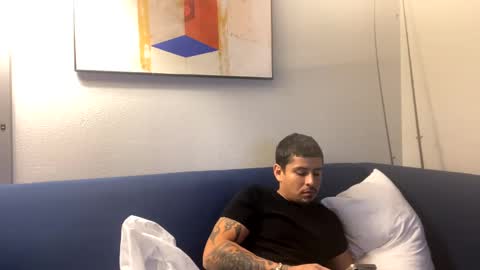 Snapshot of miamiclos1 chatting on January 31, 2025, 3:20 am miamiclos1 online show from January 31, 2025, 3:20 am