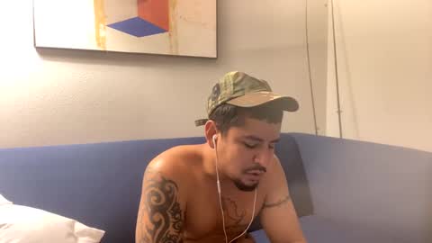 Snapshot of miamiclos1 chatting on February 3, 2025, 11:20 am miamiclos1 online show from February 3, 2025, 11:20 am