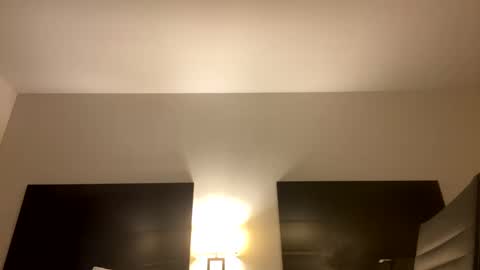 Snapshot of miamiclos1 chatting on February 19, 2025, 5:05 am miamiclos1 online show from February 19, 2025, 5:05 am