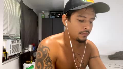 Snapshot of miamiclos1 chatting on September 22, 2025, 9:39 pm miamiclos1 online show from September 22, 2025, 9:39 pm