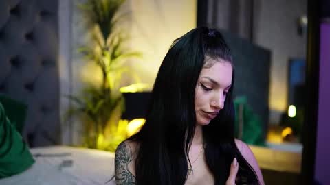 Snapshot of miamicoffee chatting on October 4, 2025, 3:54 pm Miami online show from October 4, 2025, 3:54 pm