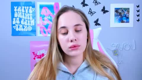 miamilas online show from December 25, 2024, 4:33 am