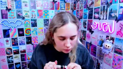 miamilas online show from March 23, 2026, 2:54 pm