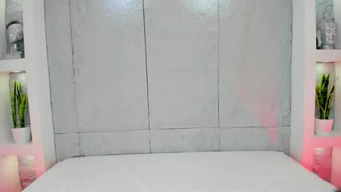 Snapshot of miamistrex chatting on October 19, 2025, 4:02 am Mia Mistrex online show from October 19, 2025, 4:02 am